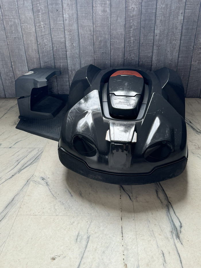 Detail eines Husqvarna Automower